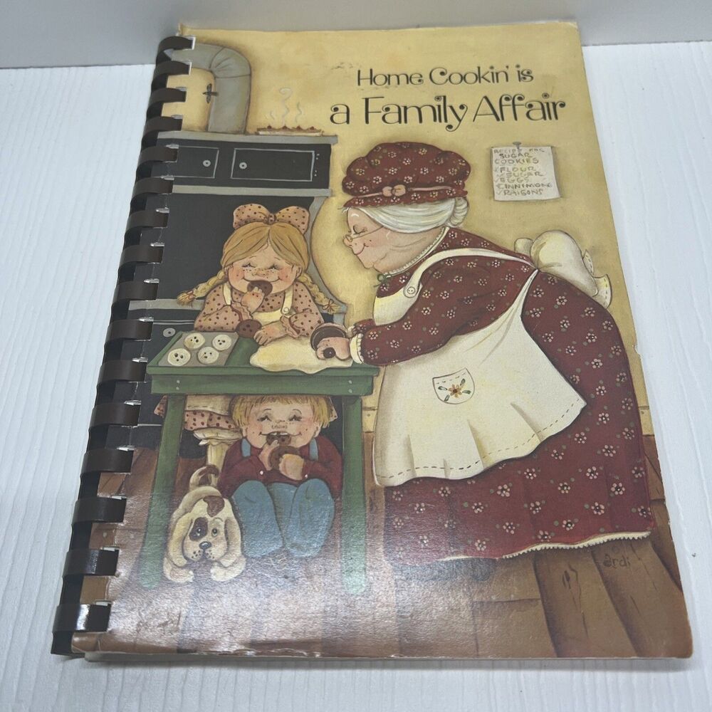 Home Cookin is a Family Affair Cookbook Paperback ︱1993